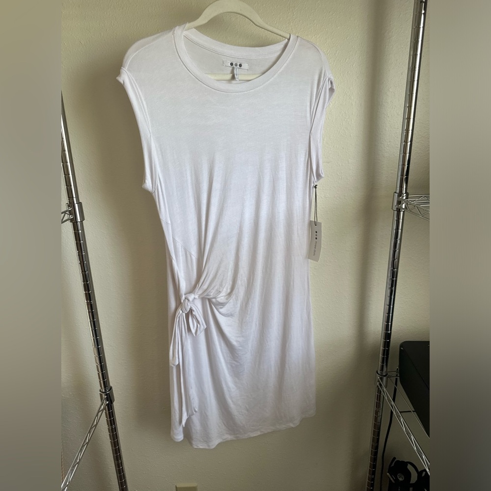 THREE DOTS ROLLED SLEEVE FRONT SIDE TIE Dress.